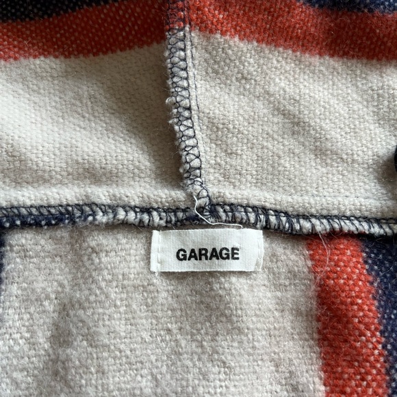 Garage Patterned Flowy Vest - Picture 3 of 4